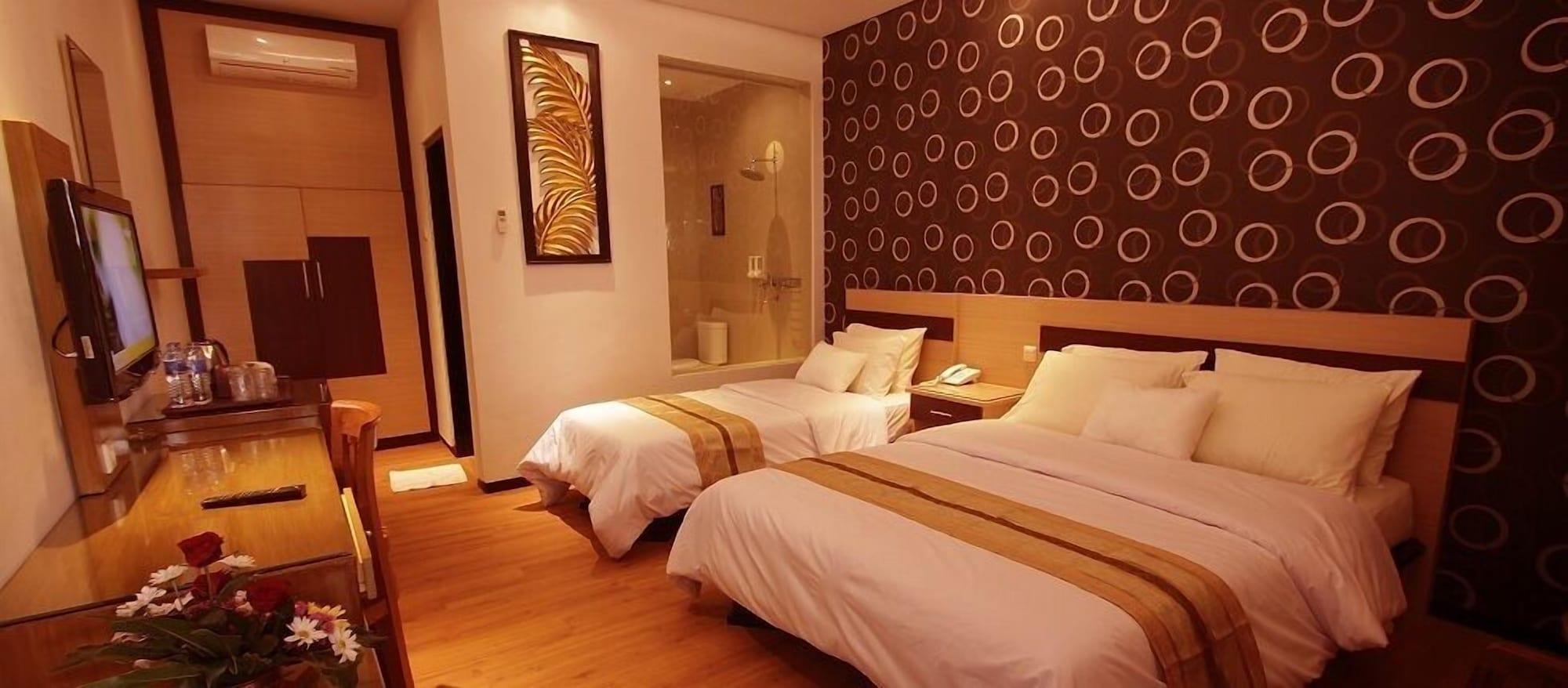 Kusuma Agrowisata Resort & Convention Malang Exterior foto